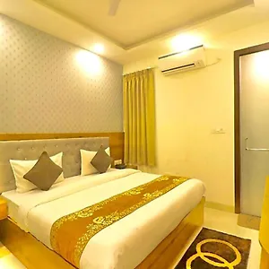 Hotel Shanti Near Delhi International Airport